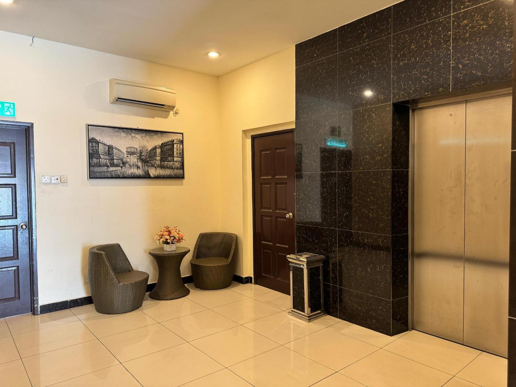 K Garden Hotel Bagan Serai Bagian luar foto