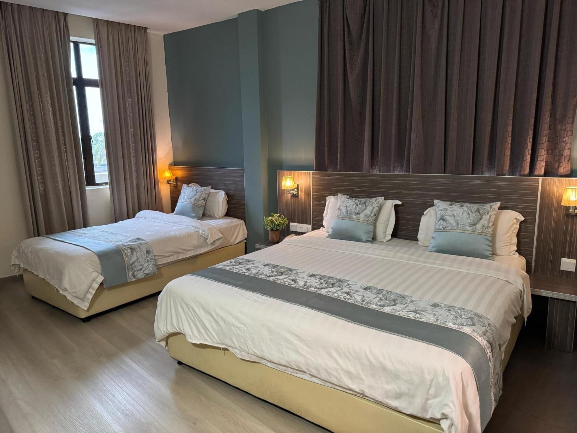 K Garden Hotel Bagan Serai Bagian luar foto