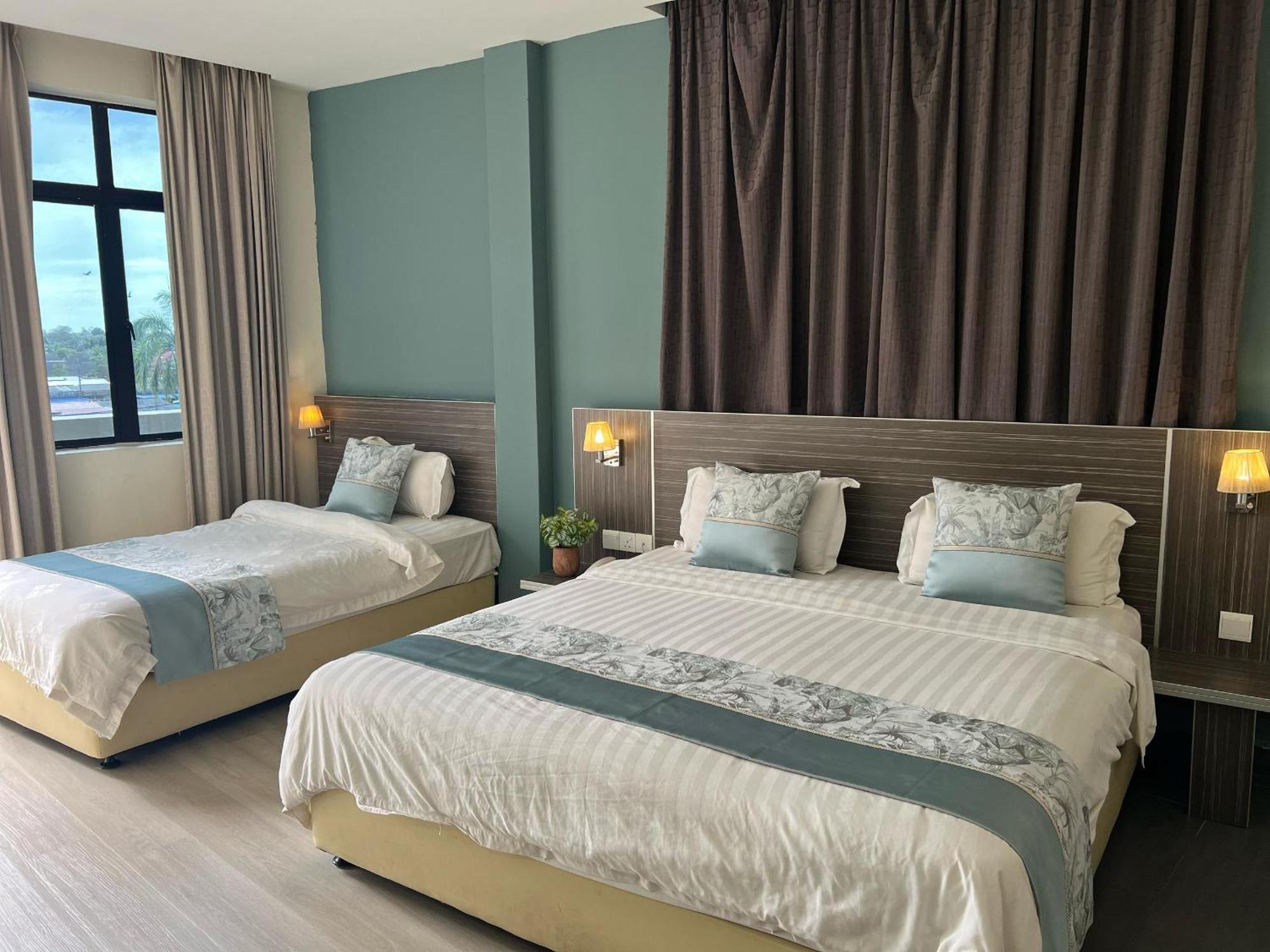 K Garden Hotel Bagan Serai Bagian luar foto